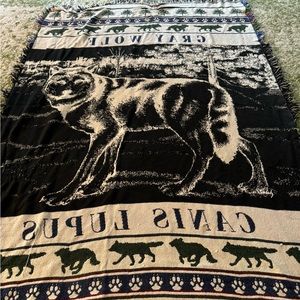 Wolf Tapestry Throw Blanket 50” x 72”